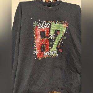 Festive Black Graphic Sweatshirt - Mommy and Me (size 2XL and size 4 toddler)